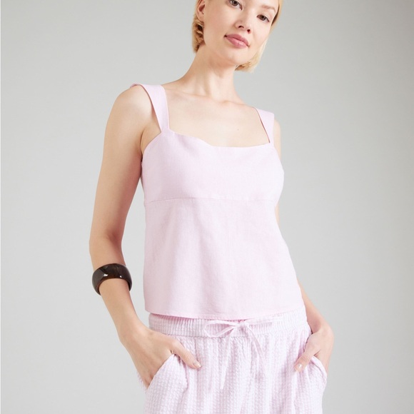 Hollister Tops - Hollister Pink Sleeveless Top - Open Back